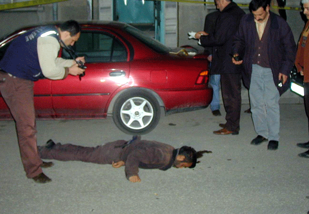 Sokak ortasında ölü bulundu