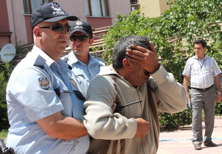 Çocuk gürültüsü kavgasında baba öldü, oğlu yaralandı