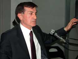 Pamukoğlu haberleri sunar