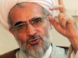 İranlı din adamı: Su içmek orucu bozmaz