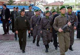 Kuyumcu soygunu zanlısı 4 kişi tutuklandı