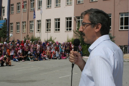 Çocuklar su tasarrufunu tiyatroyla öğreniyor