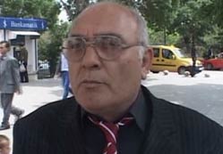 Baba dayağından bıkan Sultan