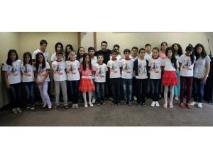 19 Dilde Barışı Haykıranlar Yurtdışına Gitmek İstiyor