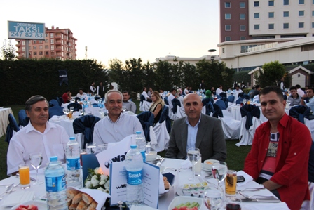 Wall çalışanları iftar yaptı