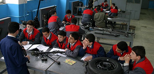 574 bin öğrenci mecburen meslek lisesine gidecek