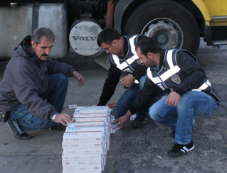 Konya'da 12 bin paket kaçak sigara ele geçirildi