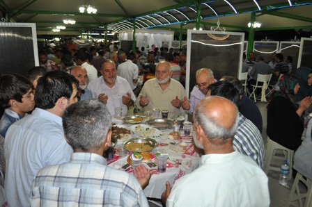 İrşad vakfı iftarda buluşturdu