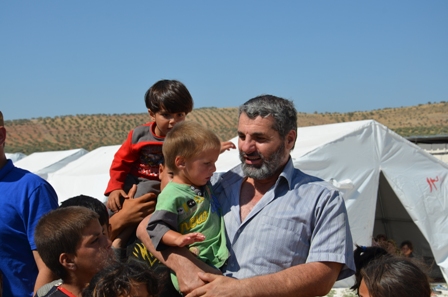 İHH-Ayder, Halep’te iftar yemeği verdi