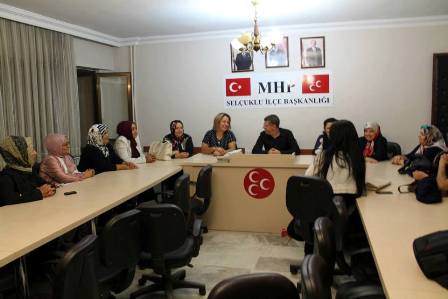 MHP Selçuklu Kadın Kolları’ndan iftar