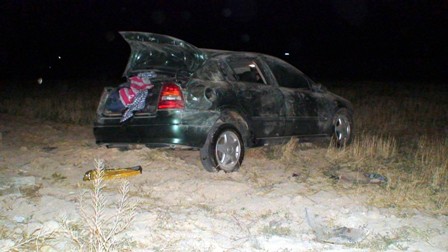 Otomobil elektrik direğine çarpıp takla attı: 5 yaralı