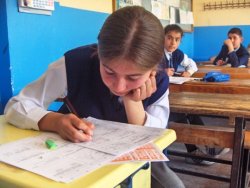 Liselerde kontenjan sıkıntısı yaşanıyor