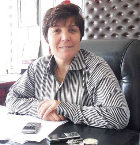 Hükümet Kadın'dan Belediye Personeline Altın Dopingi