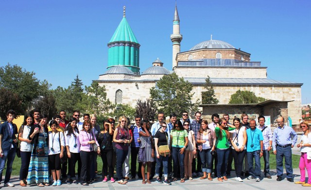 Yabancı tıpçılar Mevlana'da