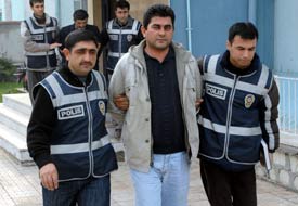 Polisten 'kargo' operasyonu