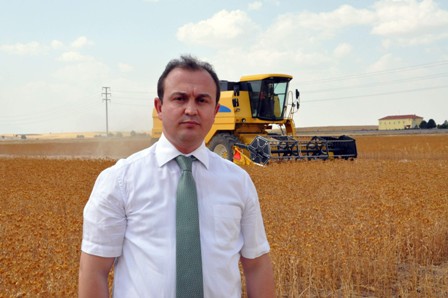 Akşehir’de aspir hasadı tarla günü