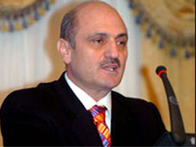 'Başbakan kağıtları suratıma fırlattı'