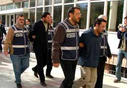 Gaspçılar, turistleri hedef seçti