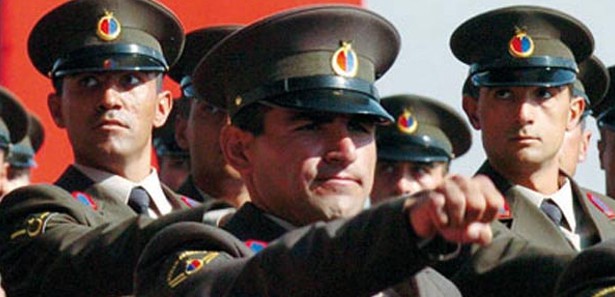 Subay ve astsubayların izinleri değişti