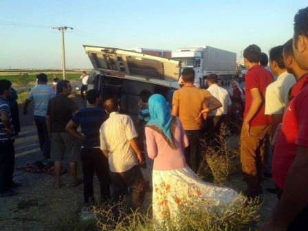 Konya’da minibüs devrildi: 1 ölü, 10 yaralı