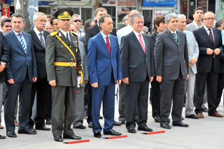 Batı Cephesi Karargahında Zafer Bayramı coşkusu