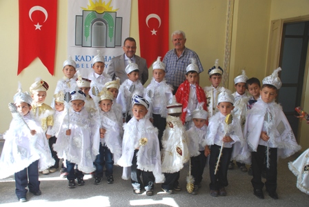 Kadınhanı Belediyesi’nden sünnet şöleni