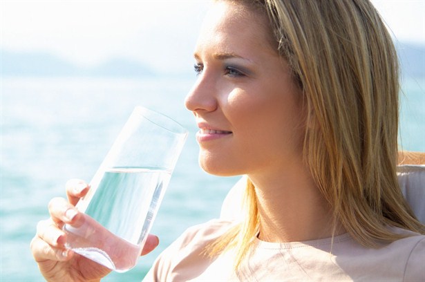 Su içerek zayıflamanın yolları