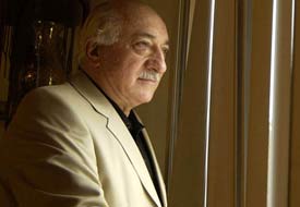 Yeni Şafak yazarından Gülen'e şok yazı