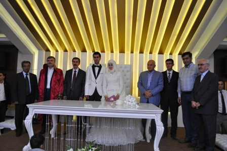 Uzbaş ve Ceylan ailelerinin mutlu günü