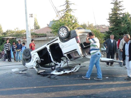 Konya'da Trafik Kazası: 1 Ölü, 5 Yaralı