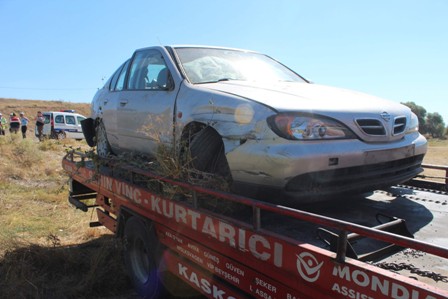 Otomobil ile motosiklet çarpıştı: 8 yaralı