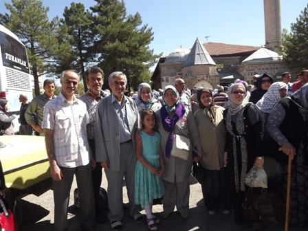 Seydişehir’den ilk hacı adayları uğurlandı