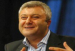 Tuncay Özkan'ın 'aparttığı' belgelendi