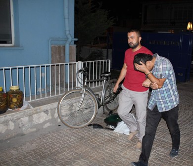Turşu hırsızı yakalandı