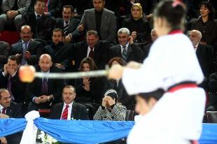 Emine Erdoğan'ı korkutan gösteri