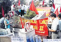 Mezardaki 'propaganda'ya sansür