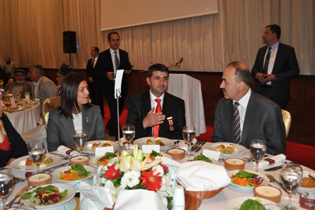 Vali Erol, Gazilerle bir araya geldi