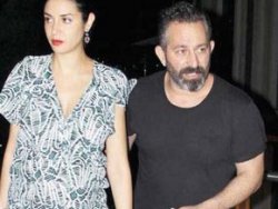 Cem Yılmaz imza peşinde koştu