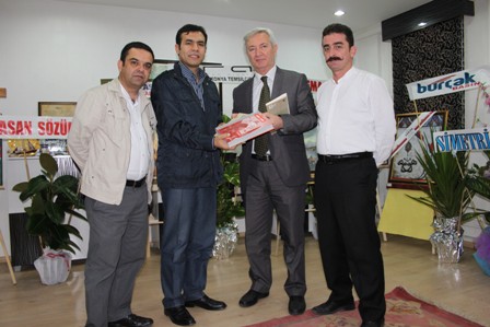 Ödüllü yazardan Alemdar’a ziyaret
