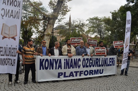 “Bizi birbirimize kırdırıyorlar”