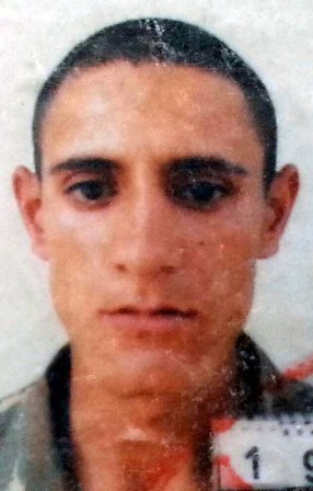Kalbinden bıçaklanıp sokağa atılan genç öldü