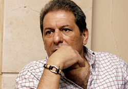 Kodu ve Toroğlu'yu oturttu