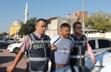 İş adamının aracından 70 bin lira çalan şüpheli yakalandı