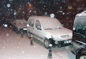 Kar yağdı, uçak kalkamadı