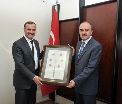 Vali Muammer Erol, Konya Sanayi Odası’nı ziyaret etti