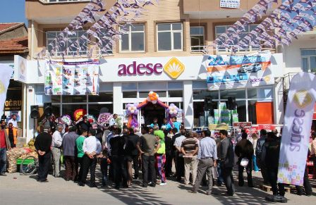 Adese, Konya’nın Yunak İlçesinde mağaza açtı