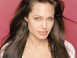 Angelina Jolie oyunculuğu bırakacak
