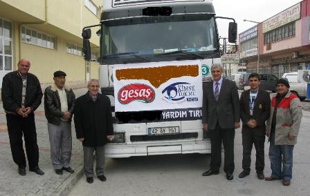 Kimse Yok Mu’dan mültecilere gıda yardımı