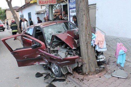 Konya'da Trafik Kazası: 3 Yaralı