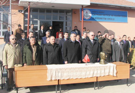 Konyalı hayırseverden beldesine okul